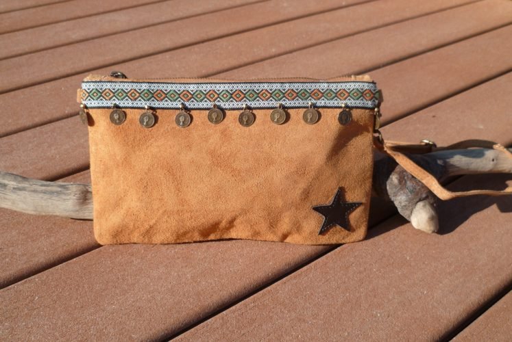 Pochette XXL en sequins noir et doré – Glamour et élégance pour vos soirées – TWO BE