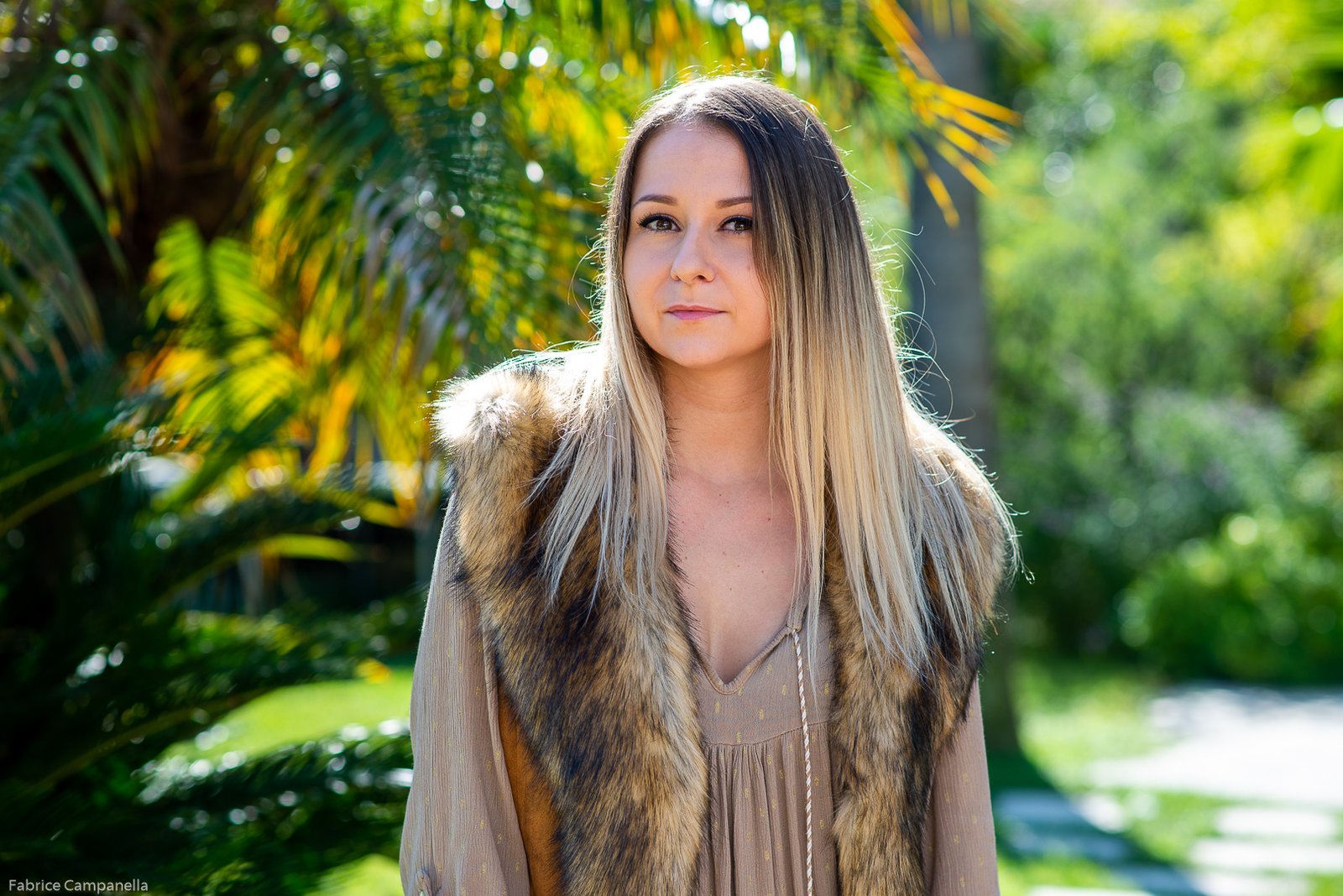 veste-sans-manches-fourrure - Rêve en dentelle