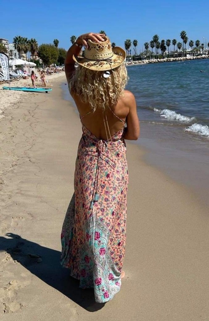 robe de plage dos nu