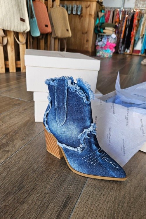 Boots santiags en jean denim délavé Les chaussures bleu jean