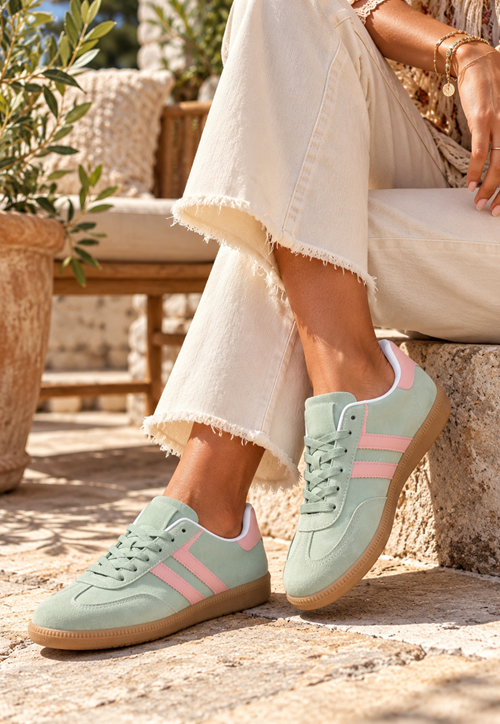 Baskets rétro vert amande et rose poudré Les chaussures baskets