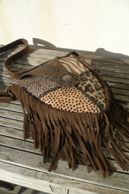 Sac à main frangé façon besace Cuir et daim boheme