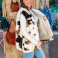 Gilet sans manches en fausse fourrure Le sans-manches c'est tendance! animalier Gilet sans manches en fausse fourrure Le sans-manches c'est tendance! animalier