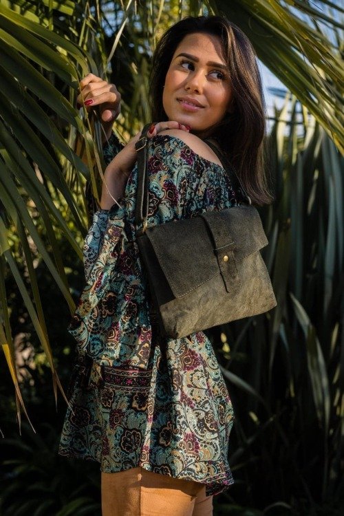 Petit sac en daim vert militaire Cuir et daim daim