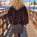 Cape courte en fausse fourrure La veste, sous toutes ses formes blouson d'hiver Cape courte en fausse fourrure La veste, sous toutes ses formes blouson d'hiver