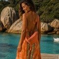Robe longue en soie dos nu ultra élégante La plage boheme Robe longue en soie dos nu ultra élégante La plage boheme