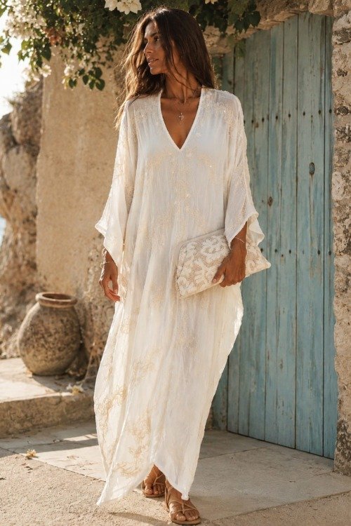 Long kaftan brodé bohème chic Les nouveautés bohème chic Long kaftan brodé bohème chic Les nouveautés bohème chic