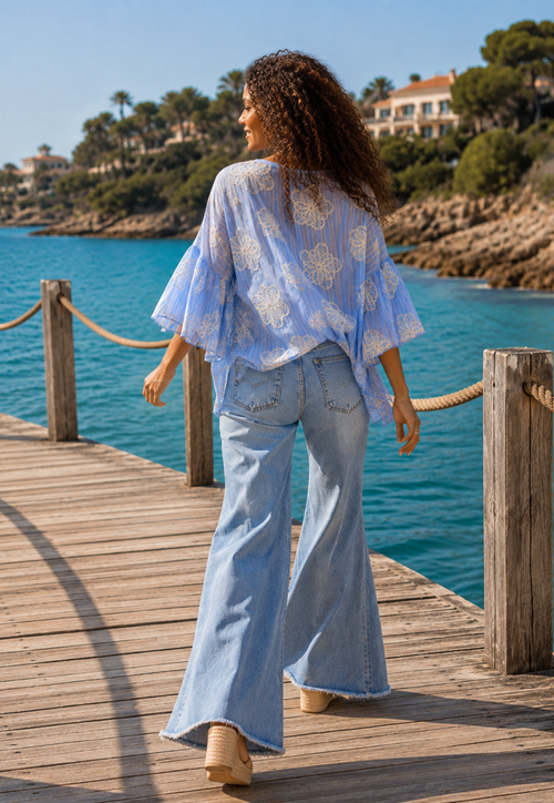 Blouse col arrondi en tencel bleu ciel La Isla Bonita blouse d'été